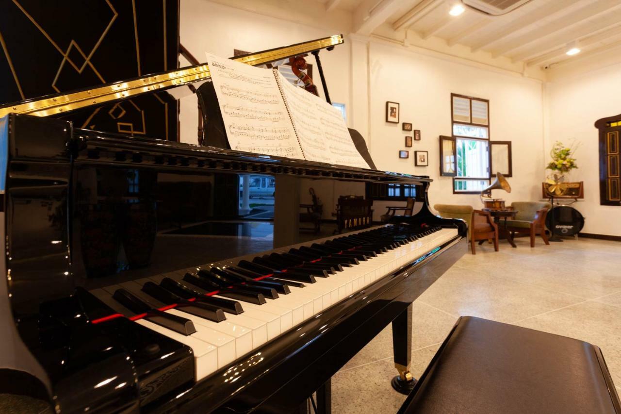 Sound Gallery House - Sha Plus Phuket Exterior photo